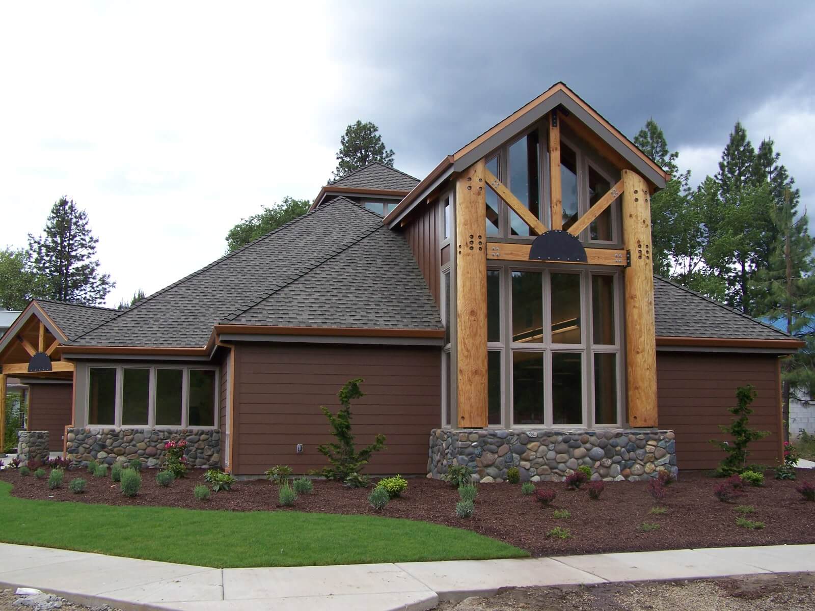 Shady Cove Library Ausland Group
